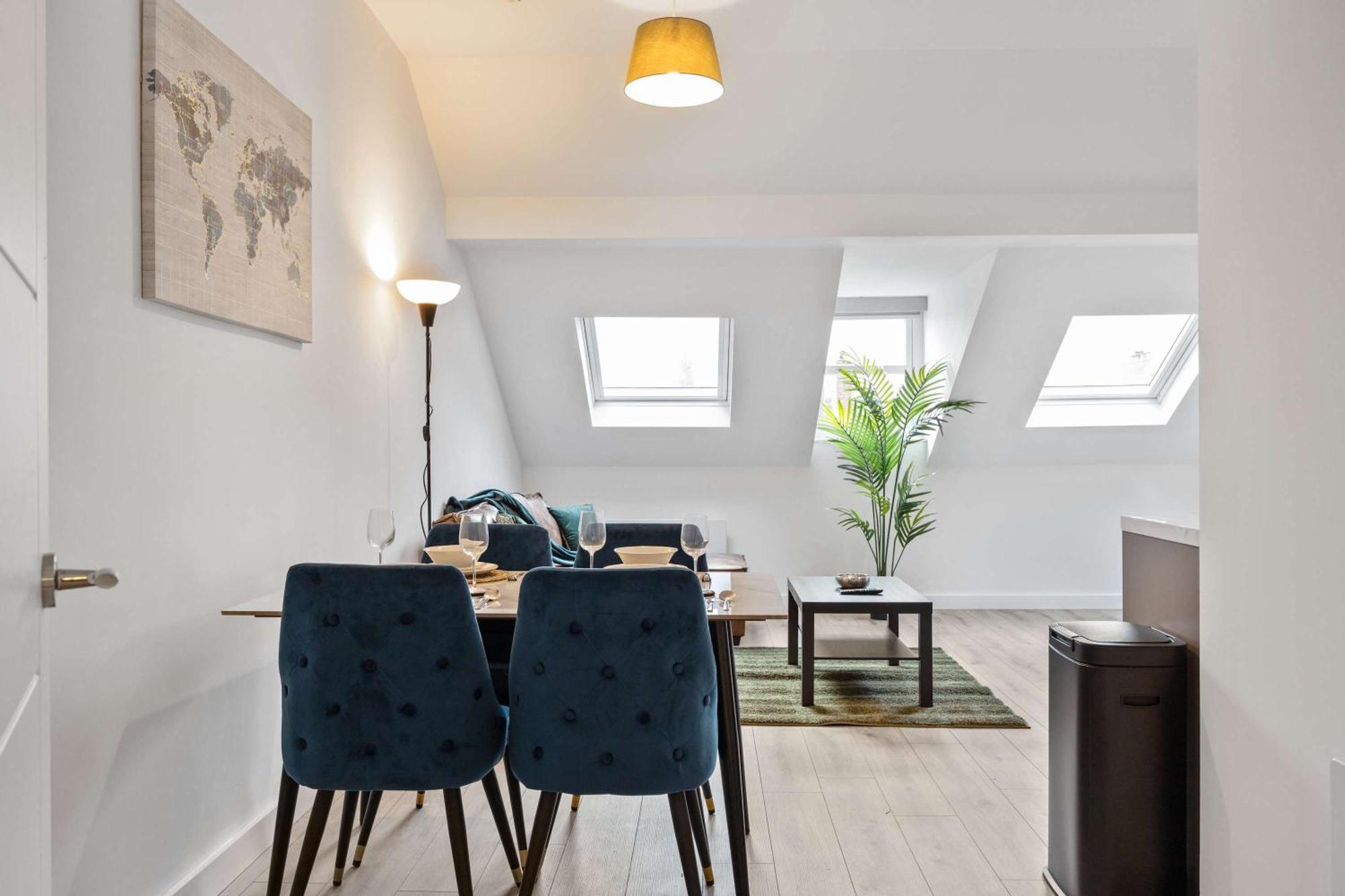 Stunning 1 Bed Penthouse In East Village, - Walk To Centre, Roof Terrace Belfast